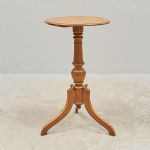 675723 Lamp table